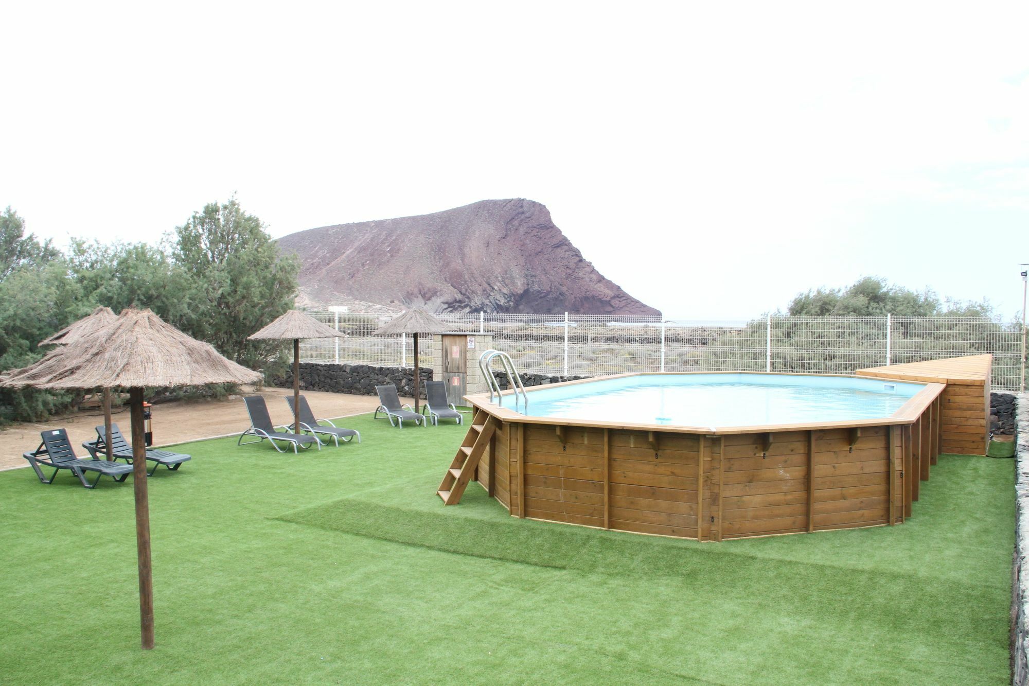 Eco-Wooden Houses Camping Montana Roja Ελ Μέντανο Εξωτερικό φωτογραφία
